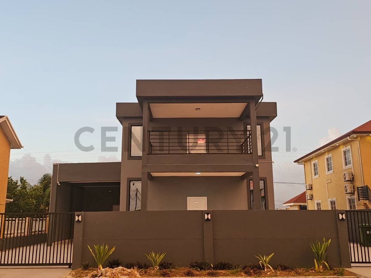 FULLY FURNISHED MODERN 2-BEDROOM HOUSE IN ECCLES — photo 1